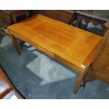20th century teak rectangular coffee table on straight supports, 120cm x 62cm x 53cm
