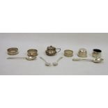Three various silver napkin rings, Edwardian silver mustard pot, Birmingham 1908, silver salt with