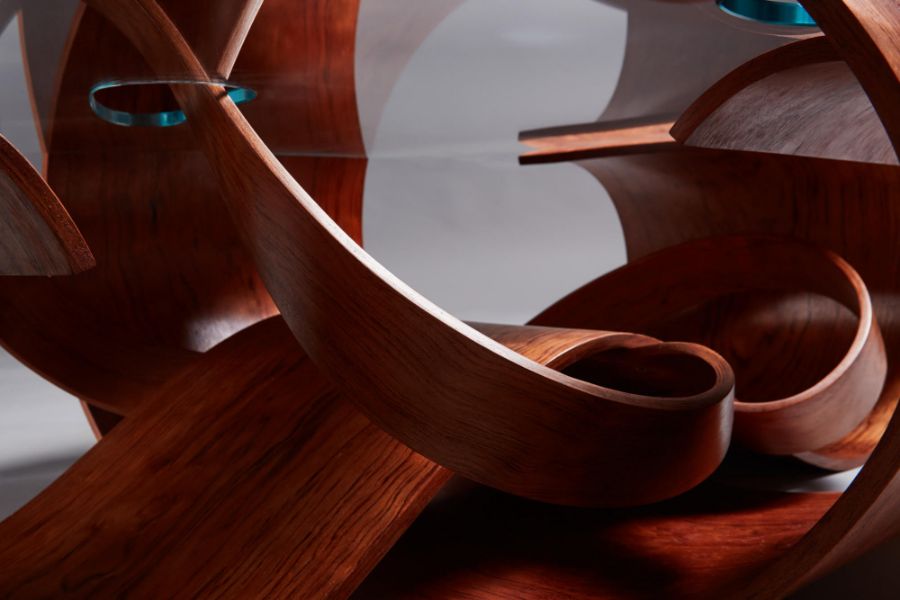 Alexander King studios, Bubinga laminate and glass 'wood shavings table' 180 x 102 x 40 cm Condition - Bild 3 aus 8