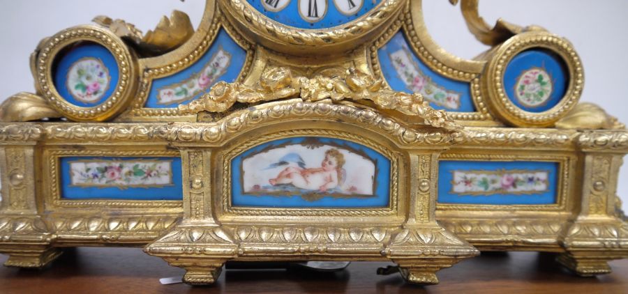 French gilt metal and porcelain mantel clock, the porcelain dial with Roman numerals, the movement - Image 5 of 17