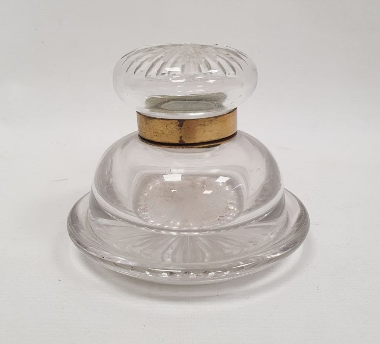 Victorian gilt metal-mounted cut glass inkwell and cover, cut with radiating stars, with hinged gilt