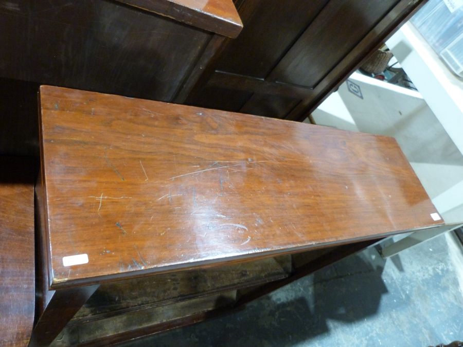 Late 19th/early 20th century mahogany bookcase with adjustable shelves, on plinth base, 91cm x 100. - Image 2 of 2