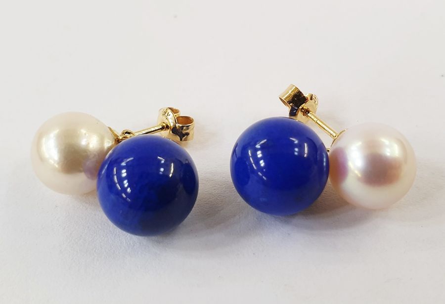 Pair 18K cultured pearl and lapis lazuli earrings, each set one each pearl and lapis