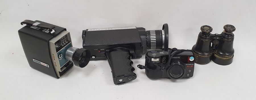 Bolex 280 macrozoom camera, a Kodak electric 8 automatic camera, boxed, a Canon lens FD135mm, a - Image 2 of 2