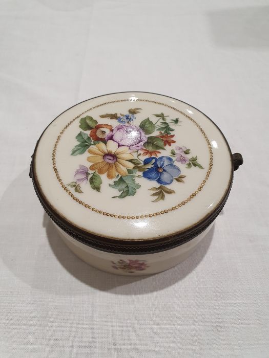 French porcelain square section jardiniere, circa 1835, painted with swags of flowers alternating - Image 11 of 17