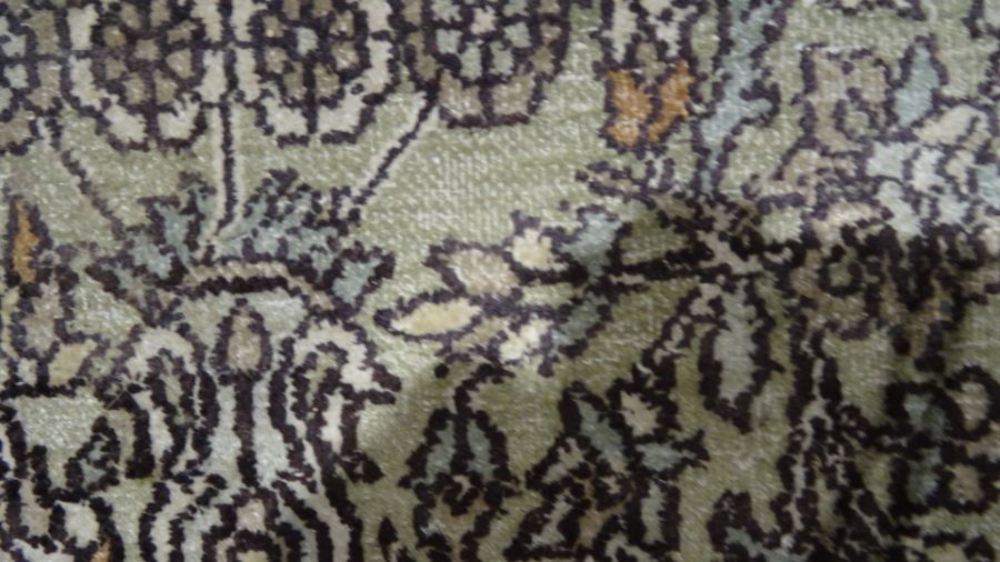 Silk eastern style rug, green ground foliate field with brown ground central medallion and - Image 5 of 9