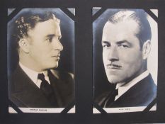 Album of actors and actress of the 1920's as well as a complete Will's Cigarette card paperback