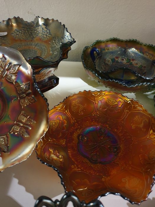 Large collection of carnival glass, early 20th century, in amethyst blue, green and marigold - Image 19 of 25