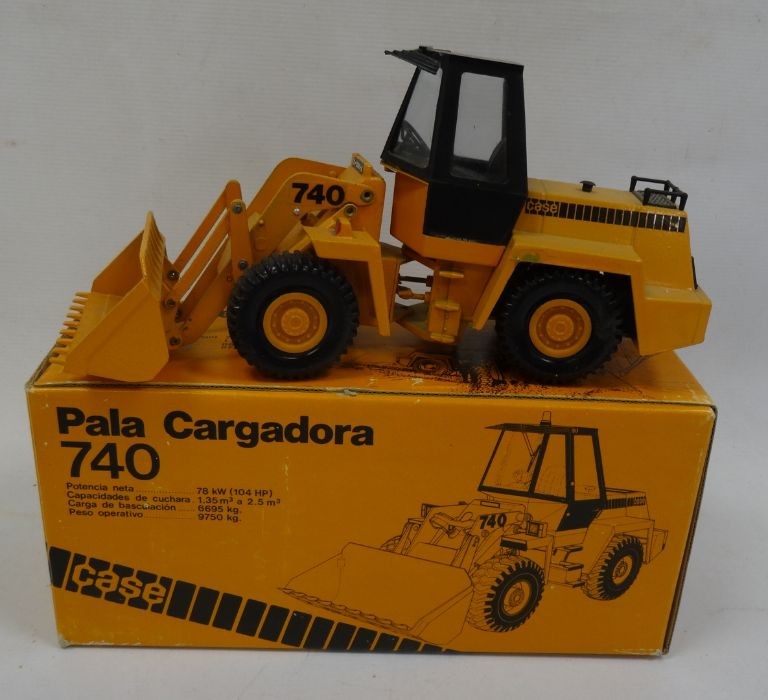 J I Case, a Tenneco Company, Spanish, boxed wheel loader 740