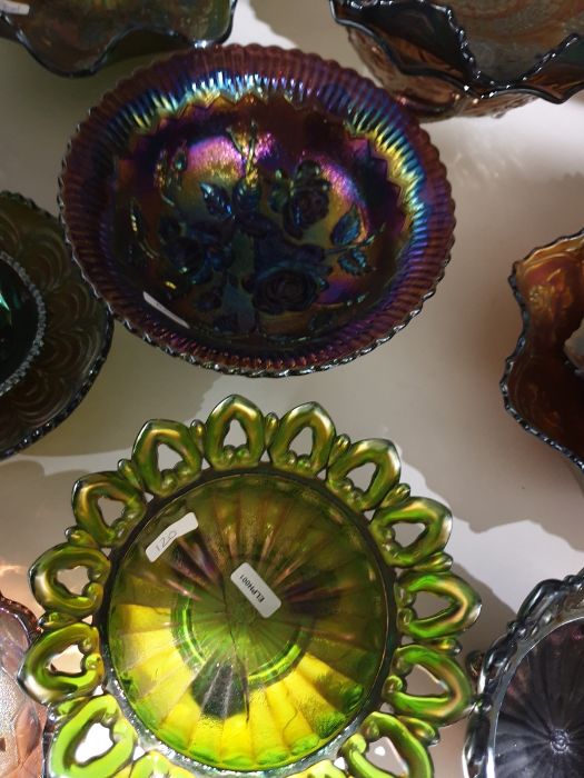 Large collection of carnival glass, early 20th century, in amethyst blue, green and marigold - Image 18 of 25