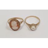 9ct gold and shell cameo ring and a gold and cultured pearl ring, approx 5g gross (2)