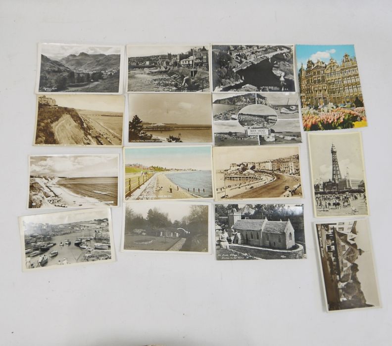 Assorted postcards to include Munier, photograph examples, etc