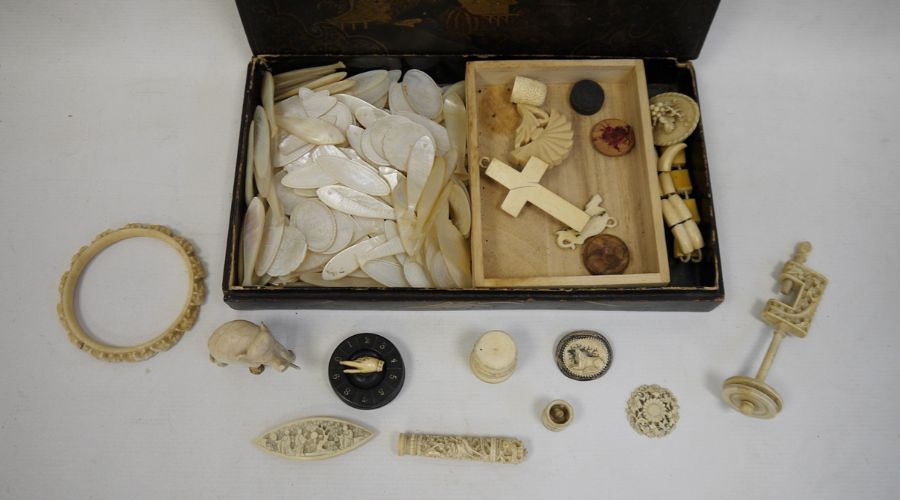 Assorted mother-of-pearl Chinese game counters including some in form of fish, ivory cross, bangles, - Image 2 of 3