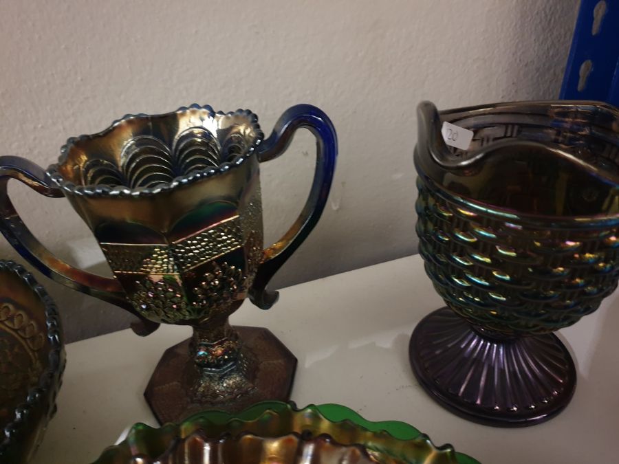 Large collection of carnival glass, early 20th century, in amethyst blue, green and marigold - Image 24 of 25