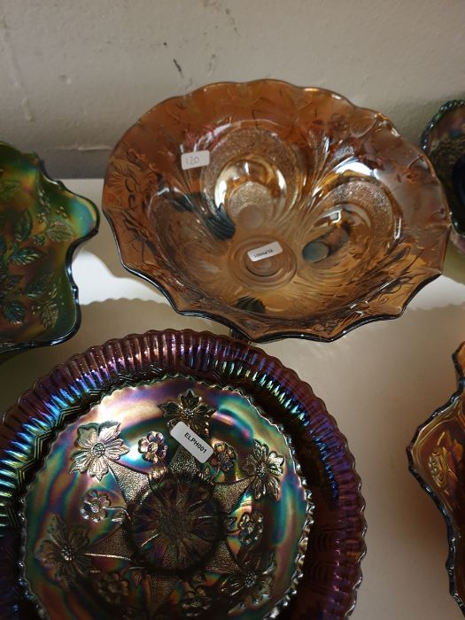 Large collection of carnival glass, early 20th century, in amethyst blue, green and marigold - Image 17 of 25