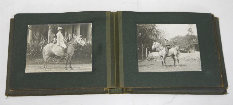 Photograph album and contents of black and white vintage photographs to include figures on - Image 2 of 4