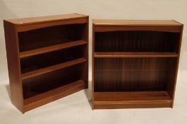 Pair of modern teak-effect open bookcases (2)