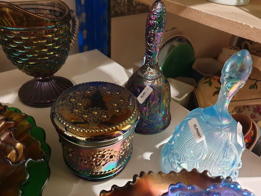 Large collection of carnival glass, early 20th century, in amethyst blue, green and marigold - Image 25 of 25