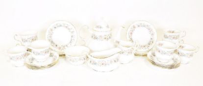 Paragon 'Meadow Vale' part dinner service (2 boxes)