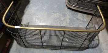 Nursery fire  spark guard Condition ReportSome dents and scratches, areas of the mesh are bent.