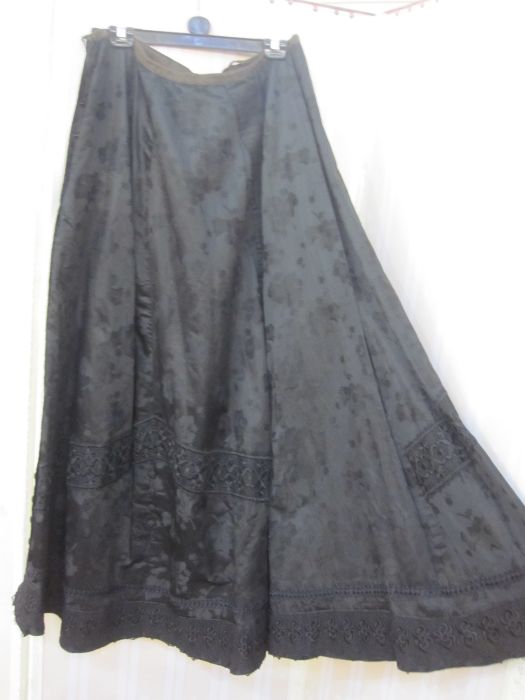 Victorian black printed satin skirt with button, rickrack and lace detail and a Victorian black - Image 3 of 12