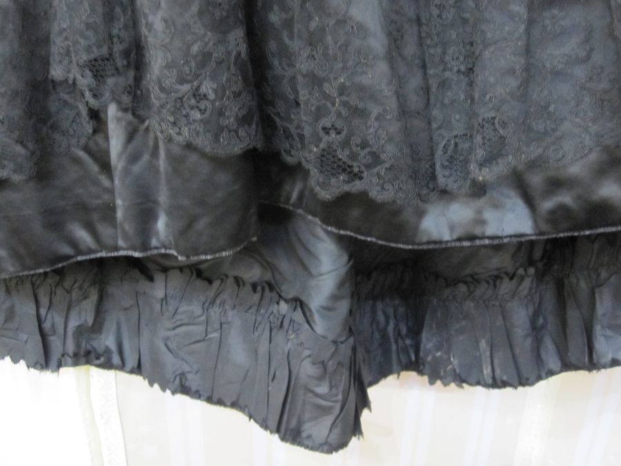 Victorian black printed satin skirt with button, rickrack and lace detail and a Victorian black - Image 9 of 12