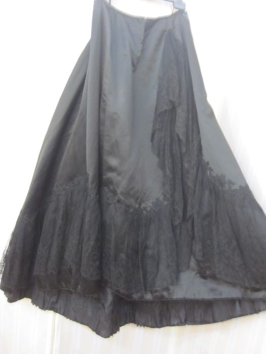 Victorian black printed satin skirt with button, rickrack and lace detail and a Victorian black - Image 6 of 12