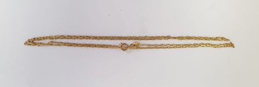 9ct yellow gold necklace of long oval links, 3.6g approx.