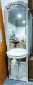 Shaped mirror with integrated pier table in shabby-chic finish