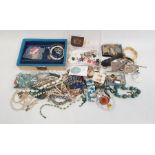 Quantity of 20th century costume jewellery including necklaces and earrings and brooches etc