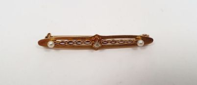 9ct gold, diamond and seedpearl bar brooch set single central diamond and two seedpearls to