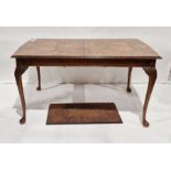20th century walnut dining table with cabriole legs Condition ReportLegs do not appear to come apart