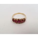 9ct gold ring, set 5 graduated pink stones, oval and facet-cut
