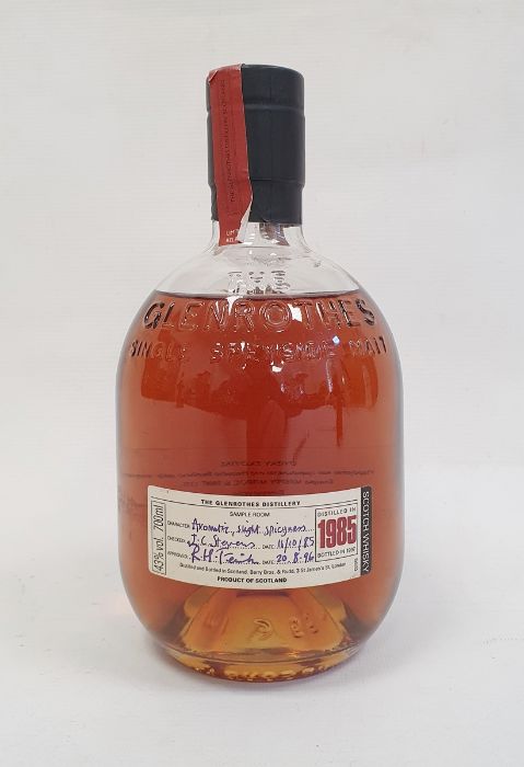 Bottle of Glenrothes Single Speyside Malt Whisky, distilled in 1985 and bottled in 1997, 70cl