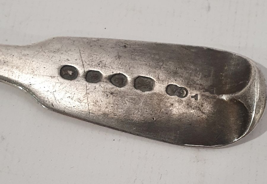 Two Victorian silver serving spoons and two further similar tablespoons, various makers, 7.2ozt (4) - Image 3 of 5