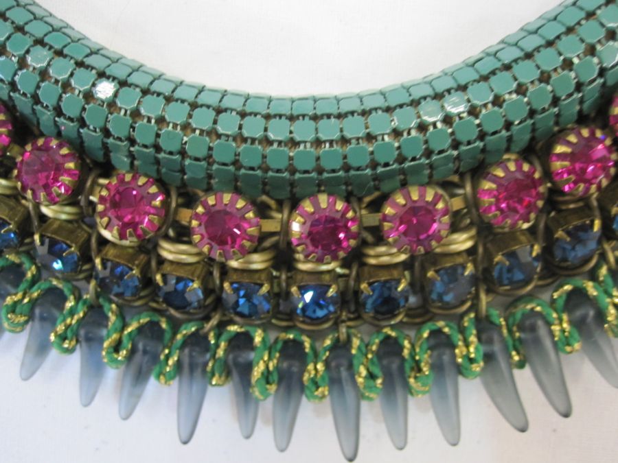 Sveva collarette necklace, green with pink, blue, green and grey borders, in box - Image 5 of 5