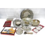 Electroplated wares to include trays, toastrack, pedestal bowl, etc (1 box)