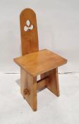 Elm-seated hall chair with clover to the backsplat