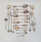 Silver, plated and white metal flatwares, to include some stamped 800 etc (1 bag)