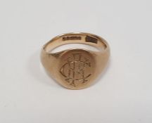 9ct gold gent's signet ring, monogram engraved, approx. 7.9g