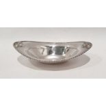 Edward VII silver dish with shell-shaped mouldings, on oval base, Sheffield 1906, James Dixon & Sons