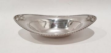 Edward VII silver dish with shell-shaped mouldings, on oval base, Sheffield 1906, James Dixon & Sons