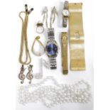 Assorted beaded necklaces and watches as well as gold-coloured mesh/chainlink neckerchief (1 box)