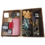 Quantity of sundry costume jewellery to include necklaces, brooches, pendants, etc (1 box)