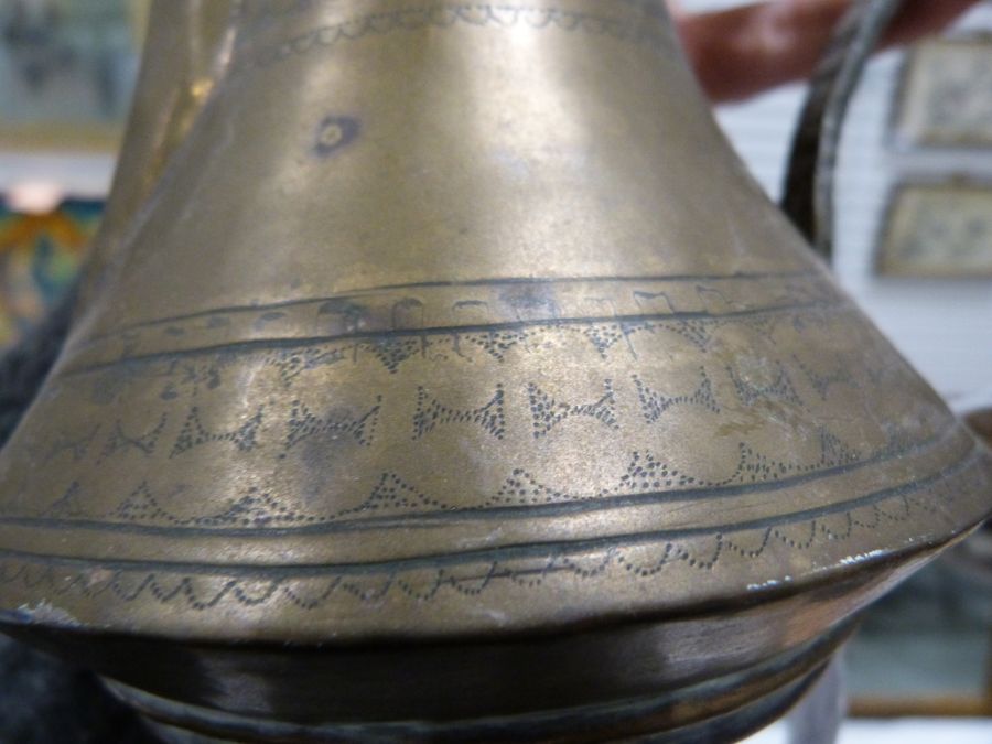 Four 19th century or later, Yemeni/Islamic copper Dallah coffee pots, one with dotted brass decorati - Image 4 of 18