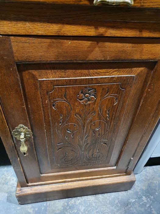 Late 19th/early 20th century oak desk, the leather - Image 9 of 20