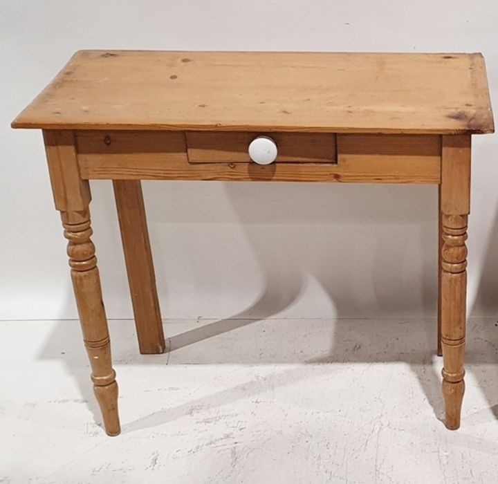 20th century pine single drawer side table, the rectangular top with single drawer, on turned