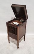 Columbia gramophone in oak cabinet, 86cm x 42cm x 46cm