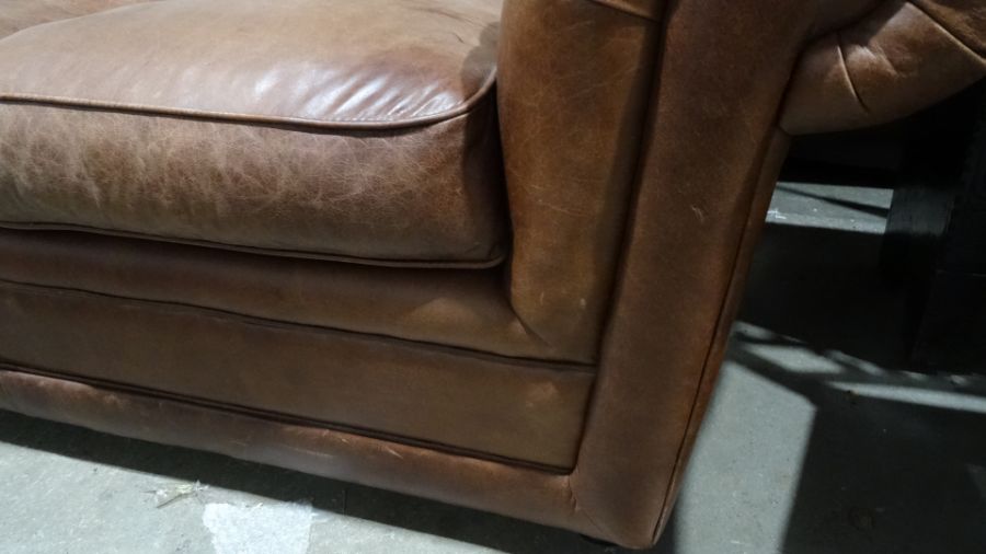 Modern two-seater brown leather Chesterfield sofa  Condition ReportSome light surface marks and - Image 8 of 21