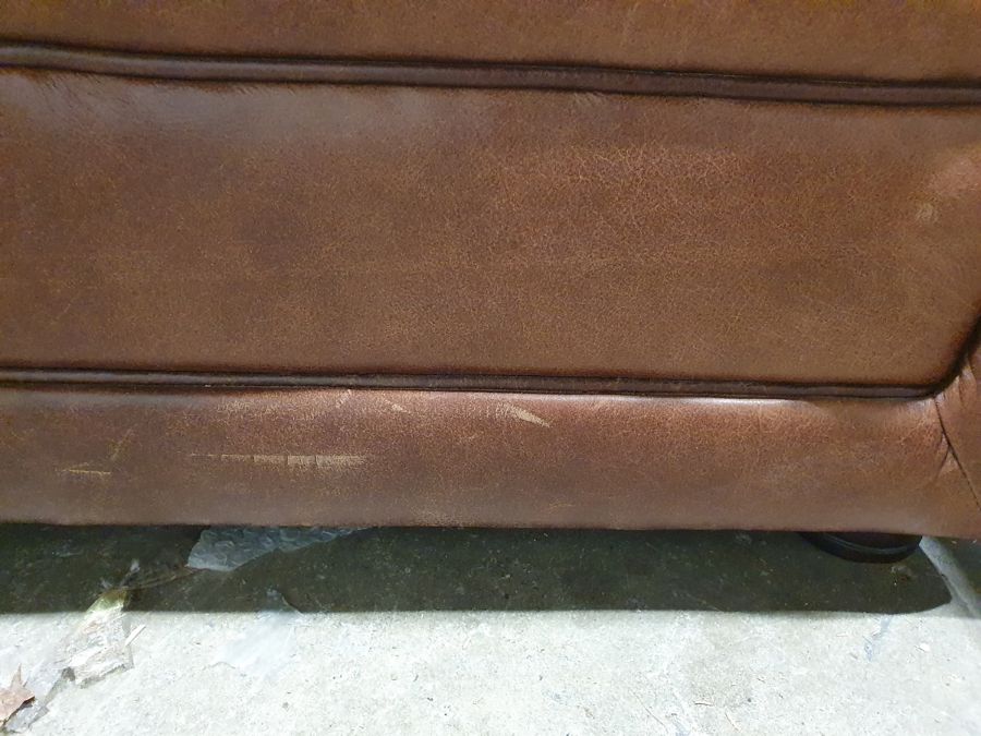 Modern two-seater brown leather Chesterfield sofa  Condition ReportSome light surface marks and - Image 11 of 21